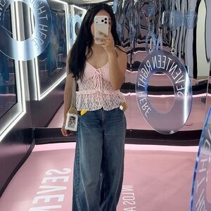 Meet your Posher, Victoria